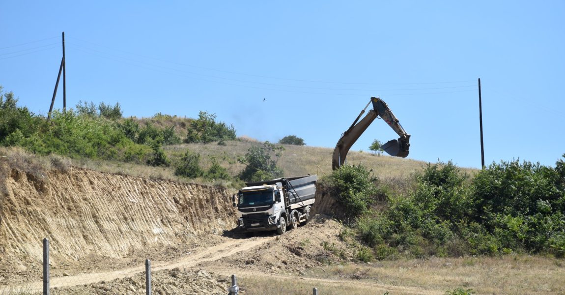 Асфалтирање и комплетно ново осветлување на ул. ,,Лазо Асијата’’